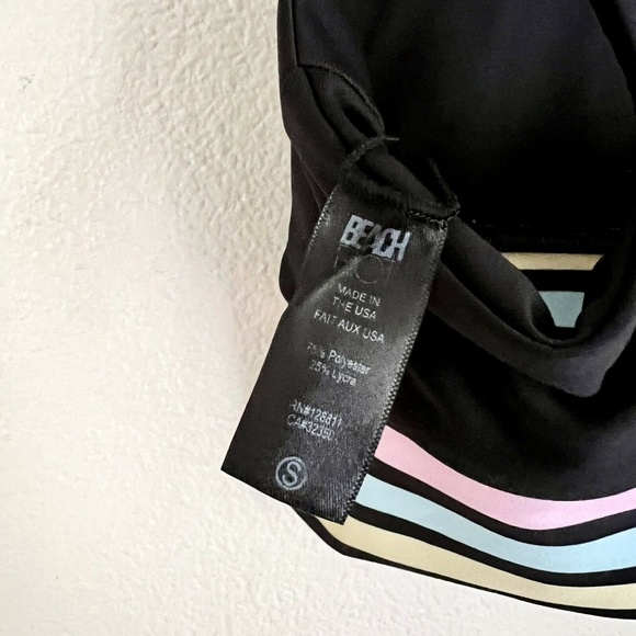 BEACH RIOT SPORT Leah Rainbow Stripe Sports Bra Crop Top in Black - Picture 10 of 11